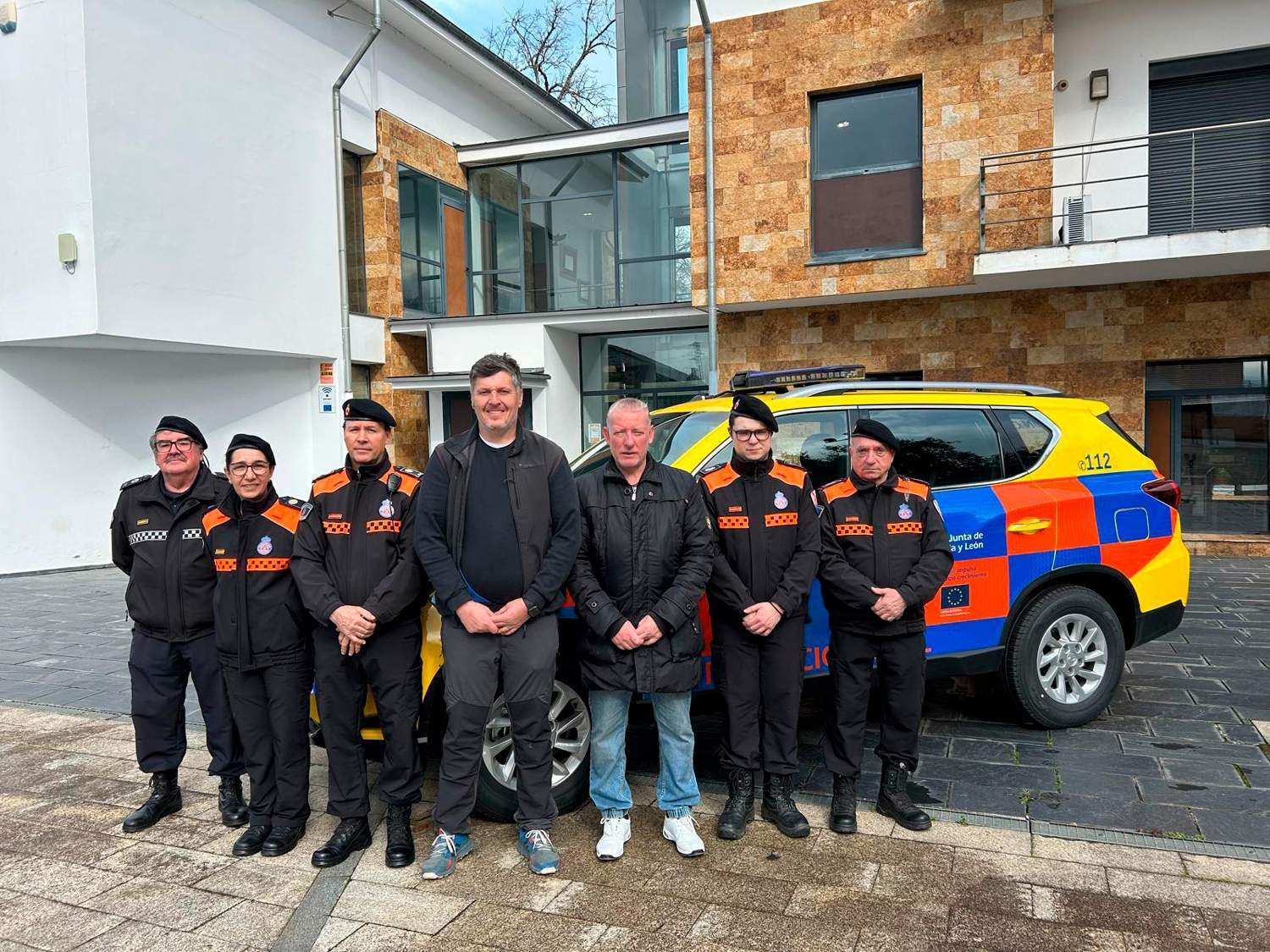 La agrupación de voluntarios de Protección Civil de Carracedelo La agrupación de voluntarios de Protección Civil de Carracedelo