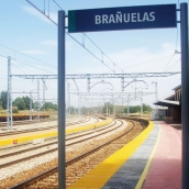 Estación de tren de Brañuelas, en el límite entre El Bierzo y León |
