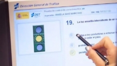 Imagen de archivo de un examen teórico del carné de conducir de la Dirección General de Tráfico (DGT)