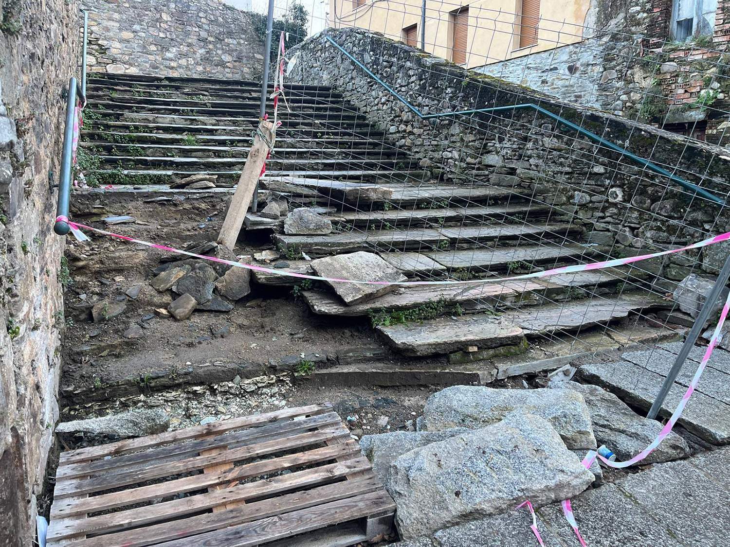 Escalinata colegiata Villafranca del Bierzo .