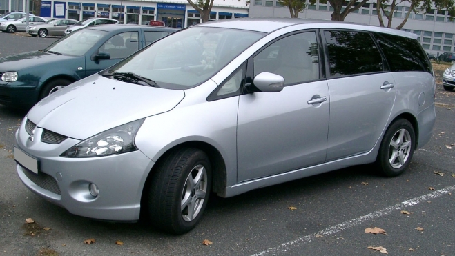 Mitsubishi SUV Grandis