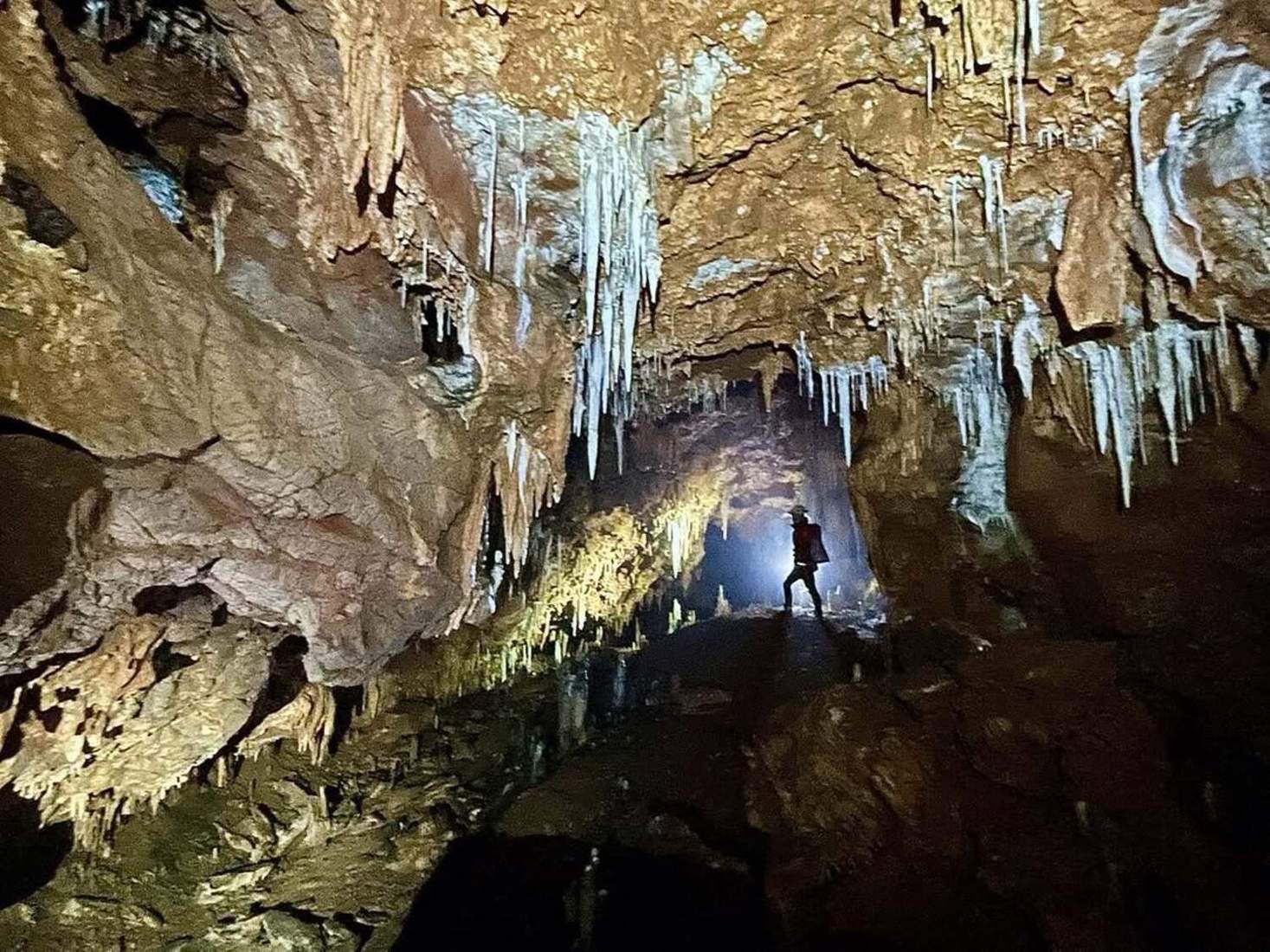 Nueva galería en las Cuevas de Valporquero | Pedro González