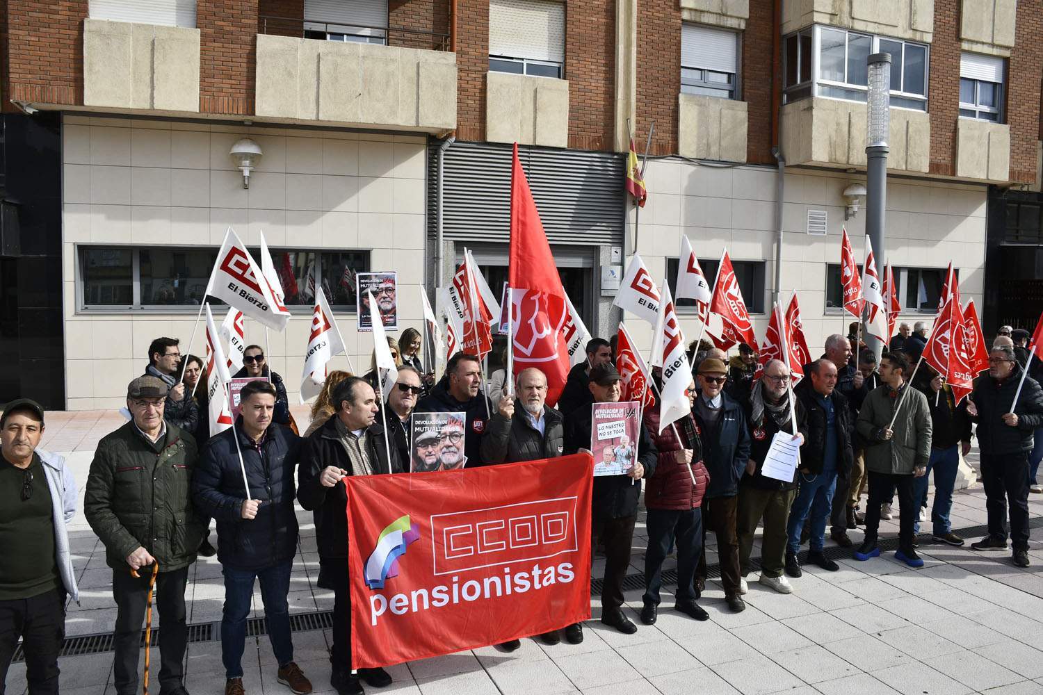 Manifestación de pensionistas en Hacienda (17)