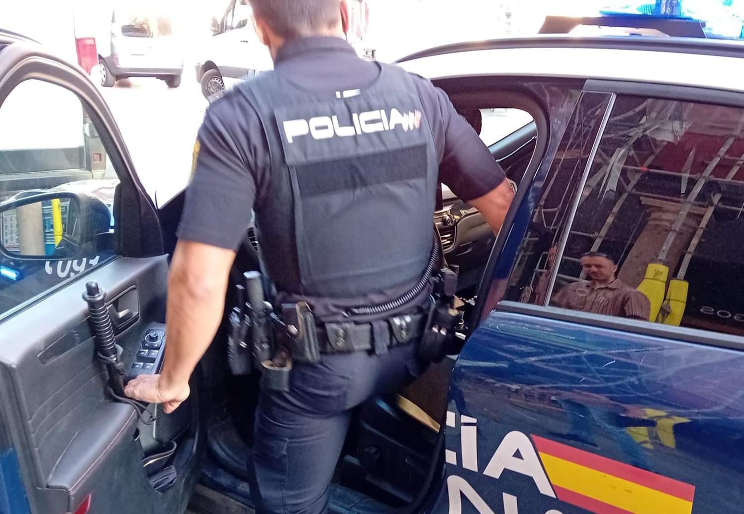 Foto archivo policía nacional | Detenido en León por agredir con una barra de hierro a dos octogenarios en su vivienda Foto archivo policía nacional | Detenido en León por agredir con una barra de hierro a dos octogenarios en su vivienda