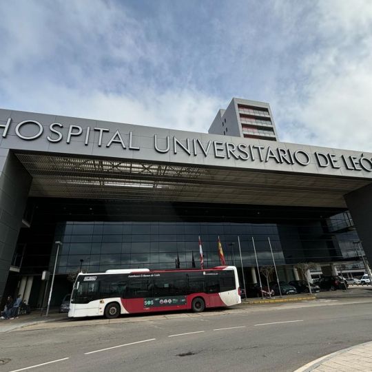 Sacyl refuerza el CAULE con el nombramiento de 10 especialistas fijos y tres matronas