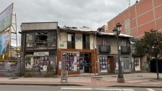 Edificios en ruinas de la Plaza San Pedro de Ponferrada Edificios en ruinas de la Plaza San Pedro de Ponferrada
