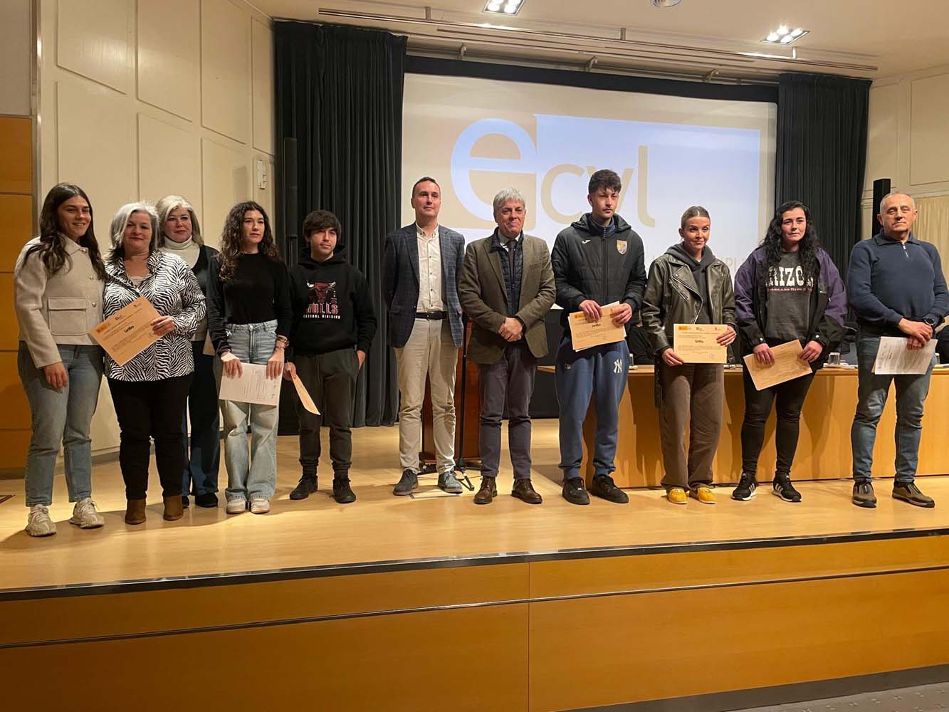 La Junta clausura once talleres de formación en León y El Bierzo, con una inversión de 2,6 millones (6) La Junta clausura once talleres de formación en León y El Bierzo, con una inversión de 2,6 millones (6)