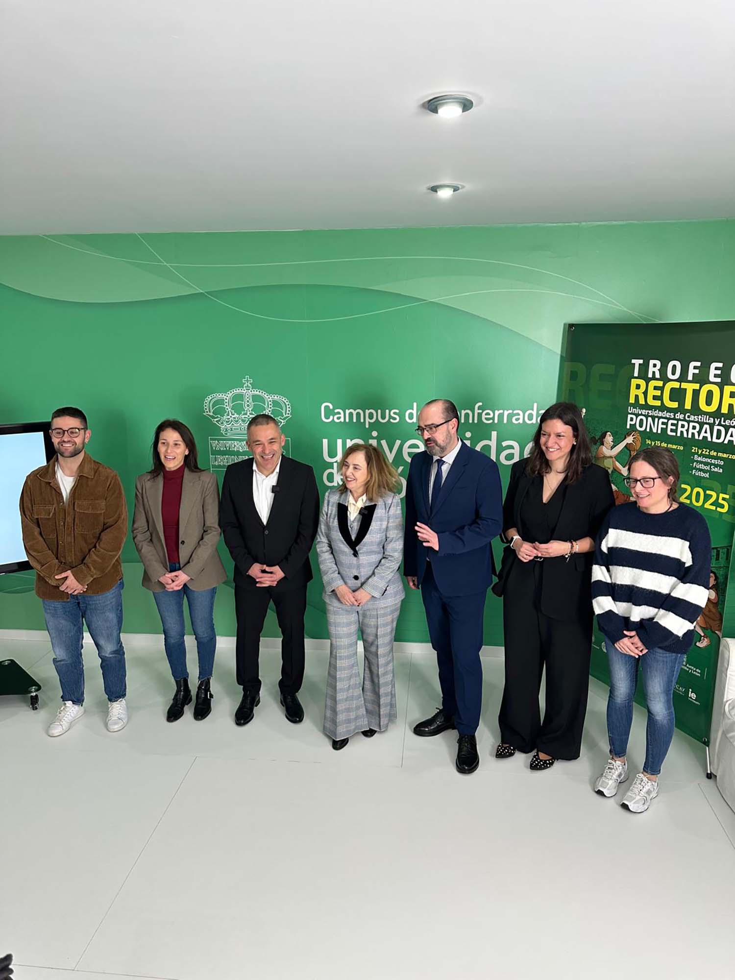 Presentación del Trofeo Rector en Ponferrada 