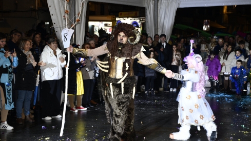 Desfile del Sábado de Piñata en Villafranca del Bierzo | Dani Merino Desfile del Sábado de Piñata en Villafranca del Bierzo | Dani Merino