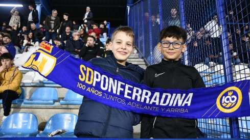 Así se vivió la victoria de la Ponferradina ante el Ourense en El Toralín | Dani Merino