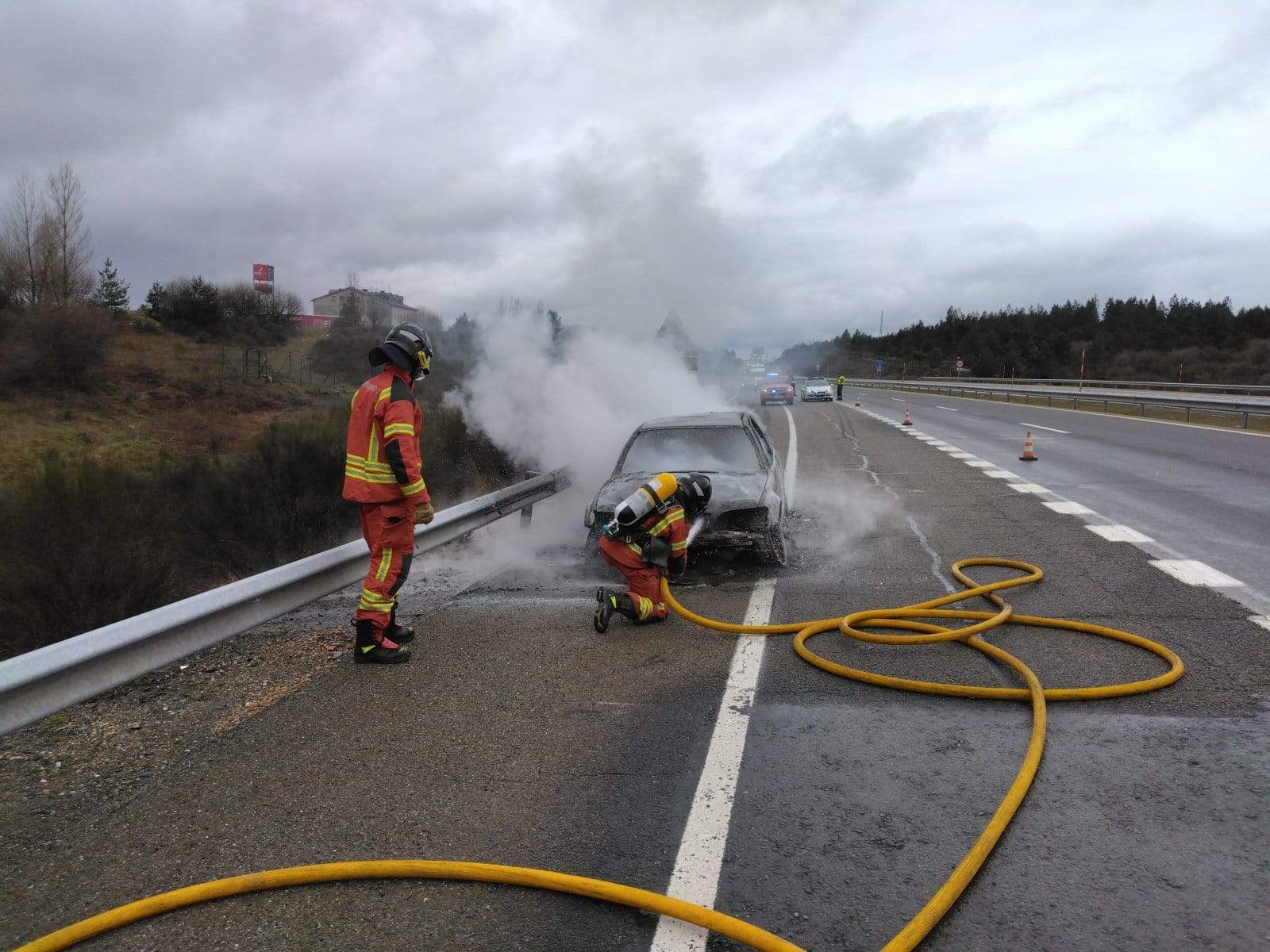 Incendio coche en la A 6.