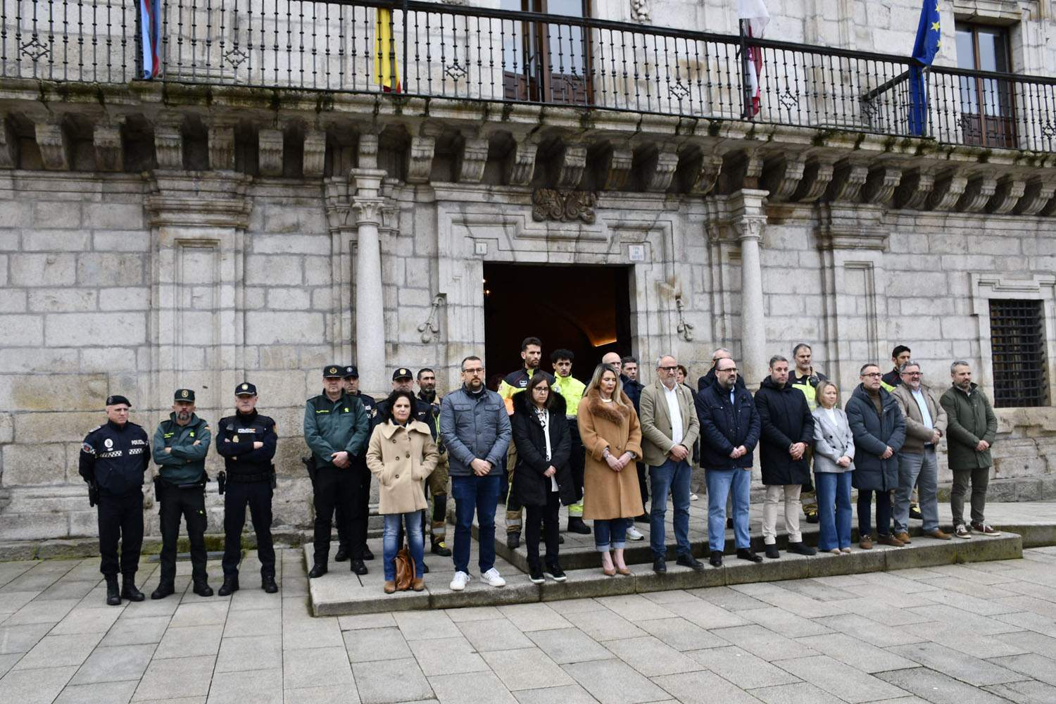 Minuto de silencio en el Ayuntamiento de Ponferrada por el 11M