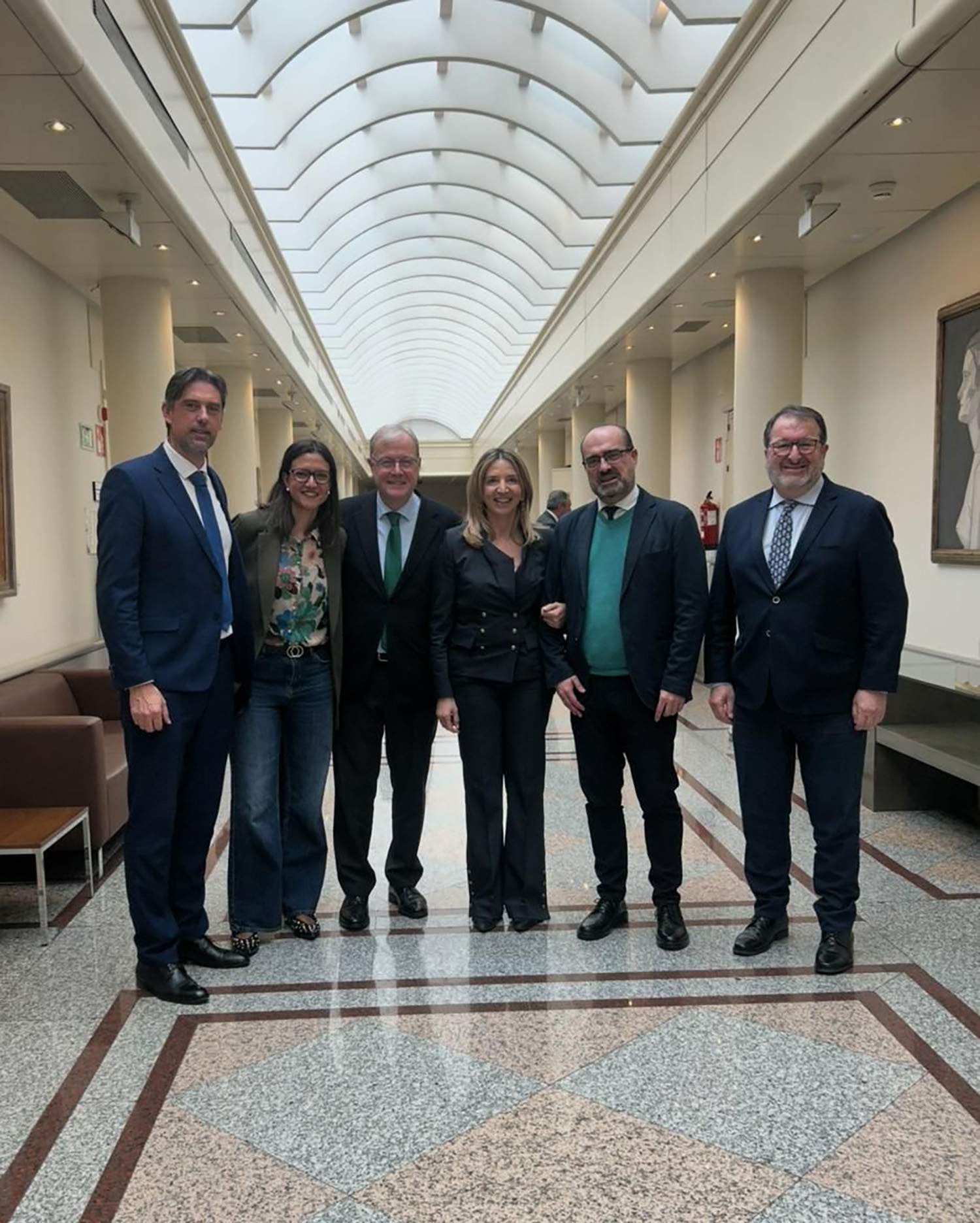 Reunión en el Senado