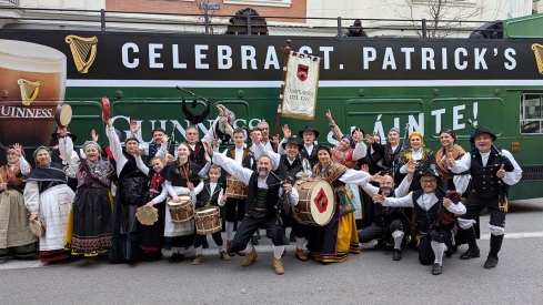Los Templarios del Oza en el desfile de San Patricio