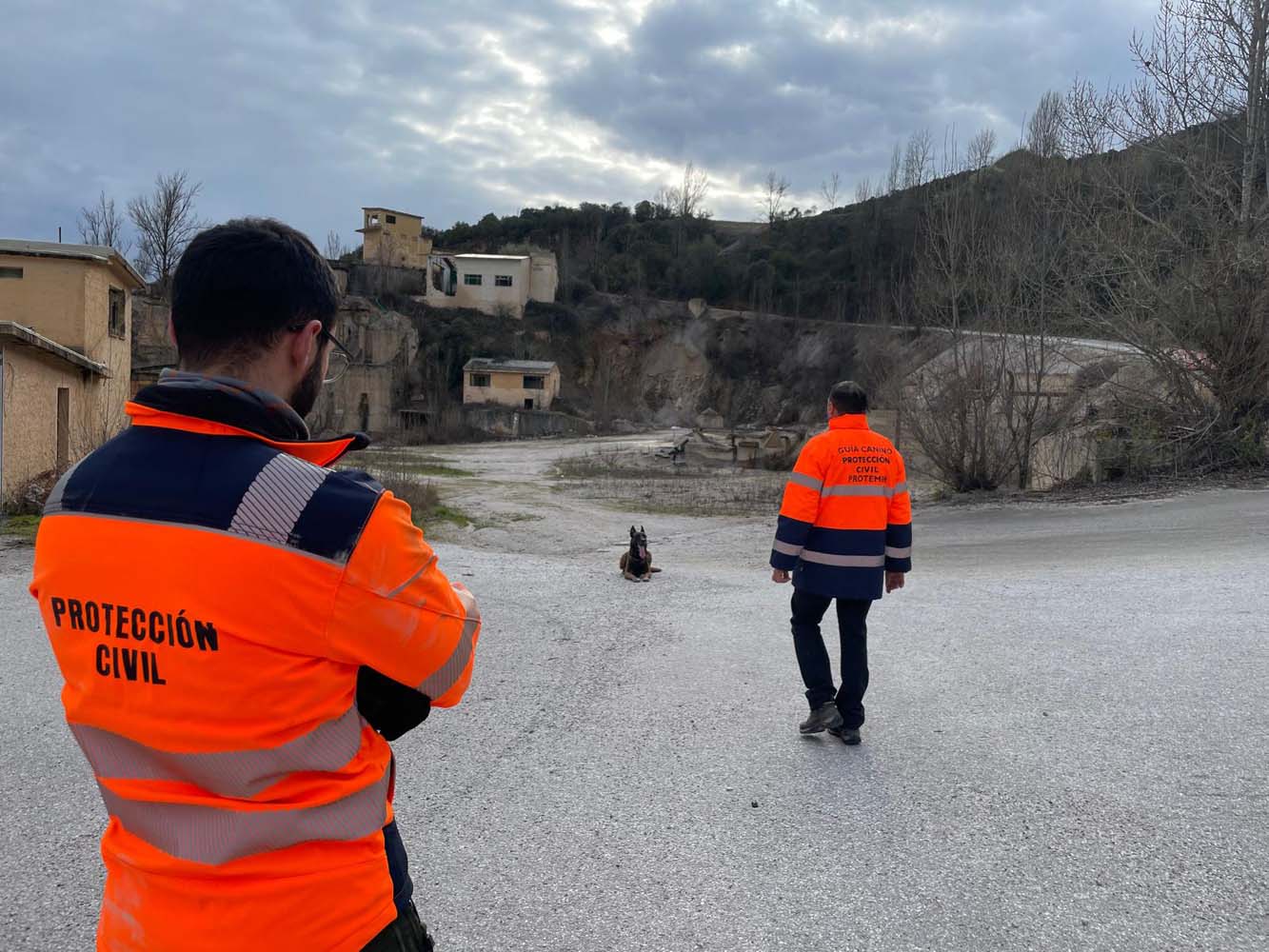 La Unidad Canina de PROTEMER (Lago de Carucedo) estrena nuevo material junto a los seis perros del equipo (6) La Unidad Canina de PROTEMER (Lago de Carucedo) estrena nuevo material junto a los seis perros del equipo (6)