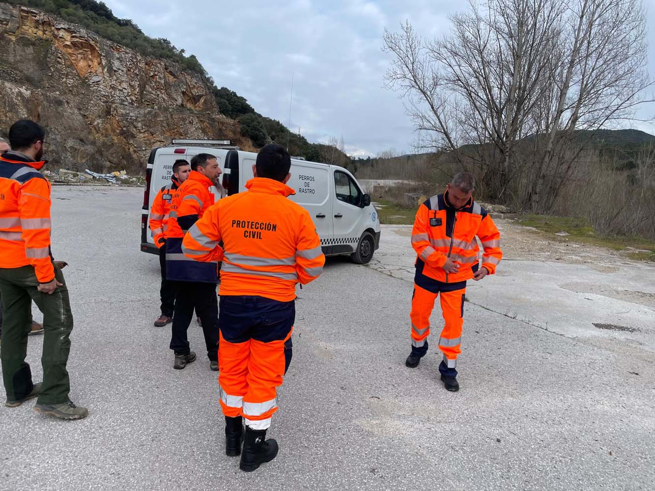 La Unidad Canina de PROTEMER (Lago de Carucedo) estrena nuevo material junto a los seis perros del equipo (4) La Unidad Canina de PROTEMER (Lago de Carucedo) estrena nuevo material junto a los seis perros del equipo (4)