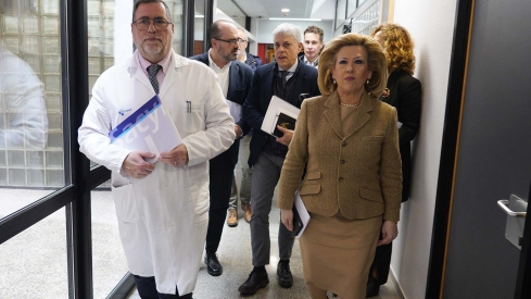 César Sánchez ICAL. La gerente regional de Salud, Violeta Martínez, preside la primera reunión de la Comisión de seguimiento del Plan de Garantía Asistencial para El Bierzo junto al gerente de Asistencia Sanitaria  .