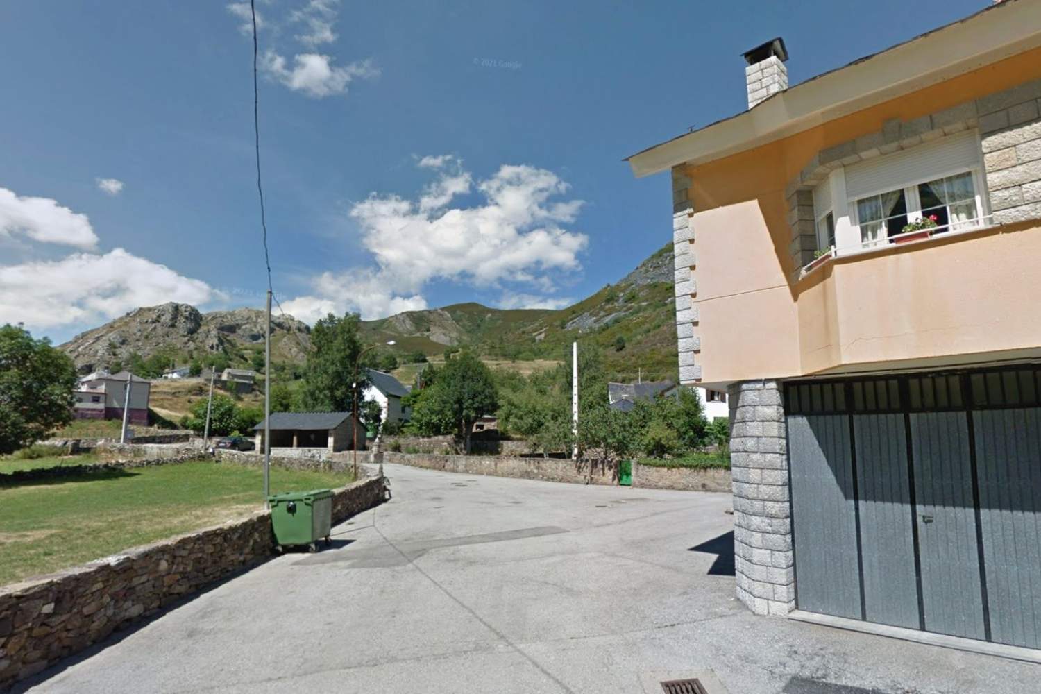 Calle Juan Caunedo de la localidad de Lumajo 