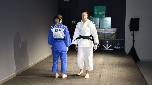 Presentación del libro Orbitas de Sara García (9)