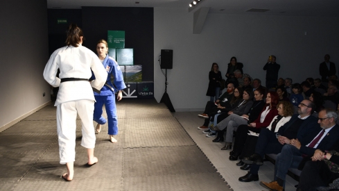 Presentación del libro Orbitas de Sara García (11)