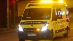 Imagen de archivio de ambulancia de noche Imagen de archivio de ambulancia de noche