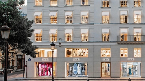 Tvitec 'viste' las curvas de vidrio de Dior en Lisboa