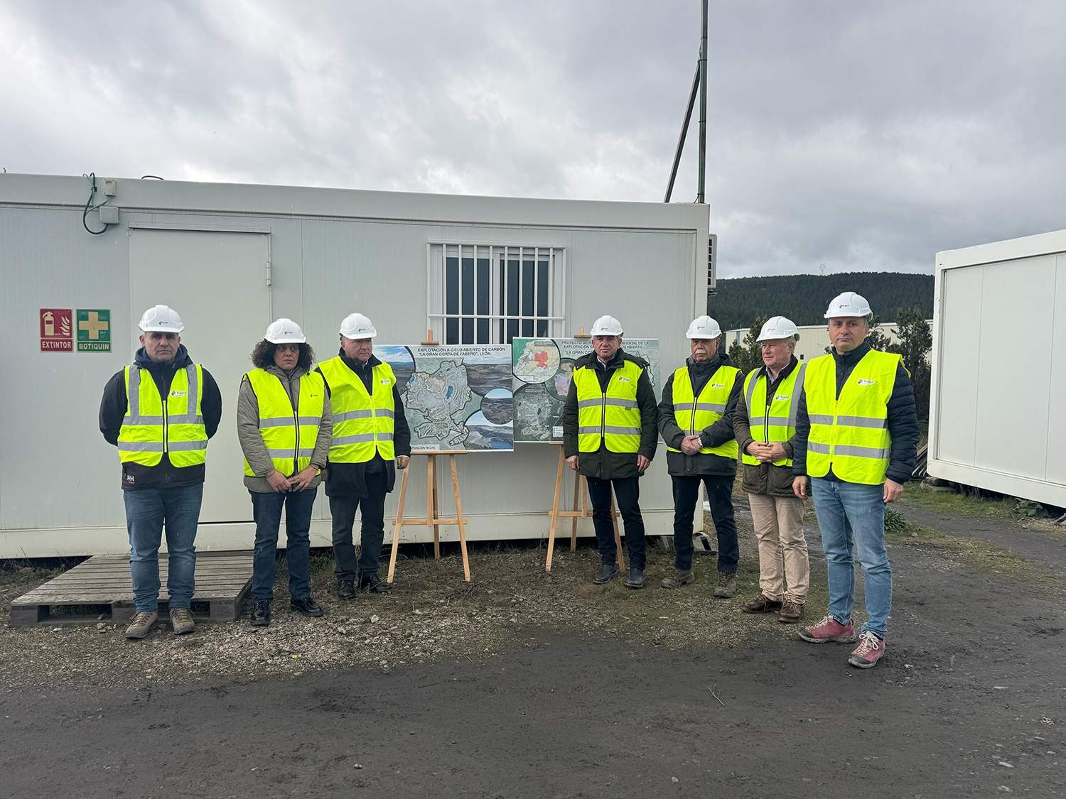 Visita de Nicanor Sen a la Gran Corta de Fabero