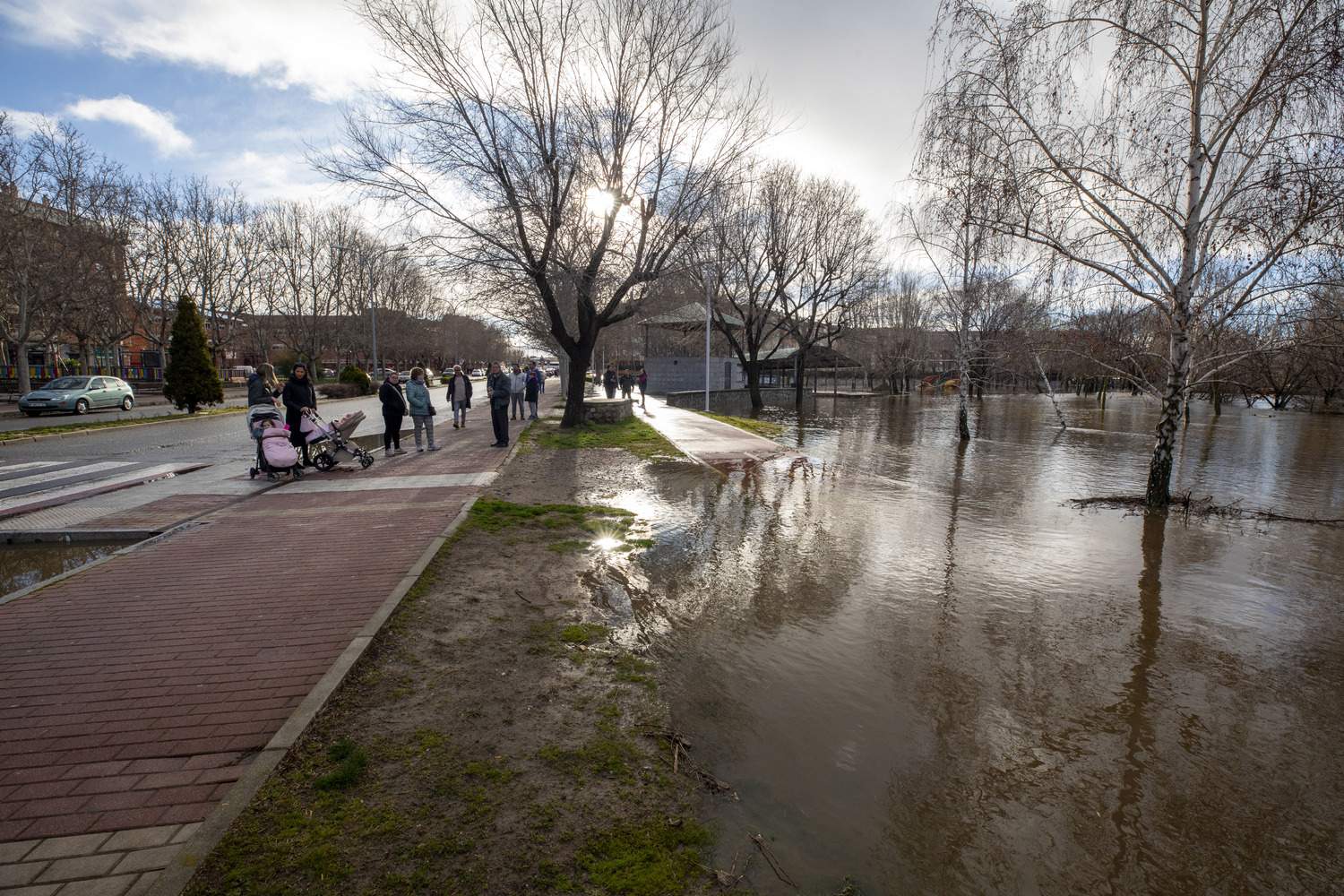 Las intensas lluvias provocan el desbordamiento del río Adaja a su paso por Ávila | Rmestudios / ICAL Las intensas lluvias provocan el desbordamiento del río Adaja a su paso por Ávila | Rmestudios / ICAL