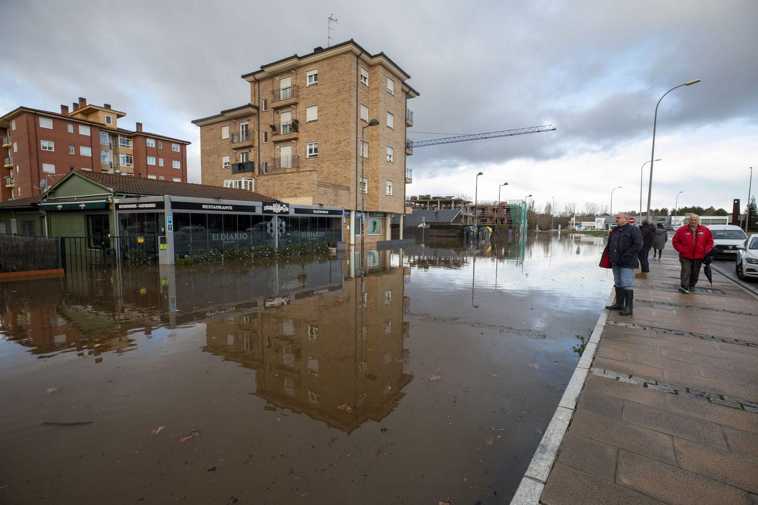 Las intensas lluvias provocan el desbordamiento del río Adaja a su paso por Ávila | Rmestudios / ICAL Las intensas lluvias provocan el desbordamiento del río Adaja a su paso por Ávila | Rmestudios / ICAL