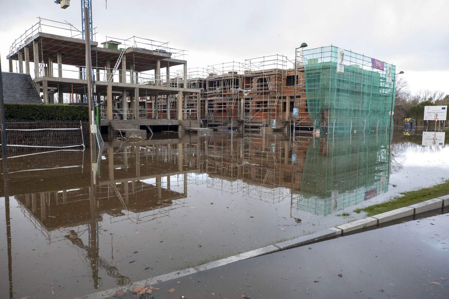 Las intensas lluvias provocan el desbordamiento del río Adaja a su paso por Ávila | Rmestudios / ICAL Las intensas lluvias provocan el desbordamiento del río Adaja a su paso por Ávila | Rmestudios / ICAL