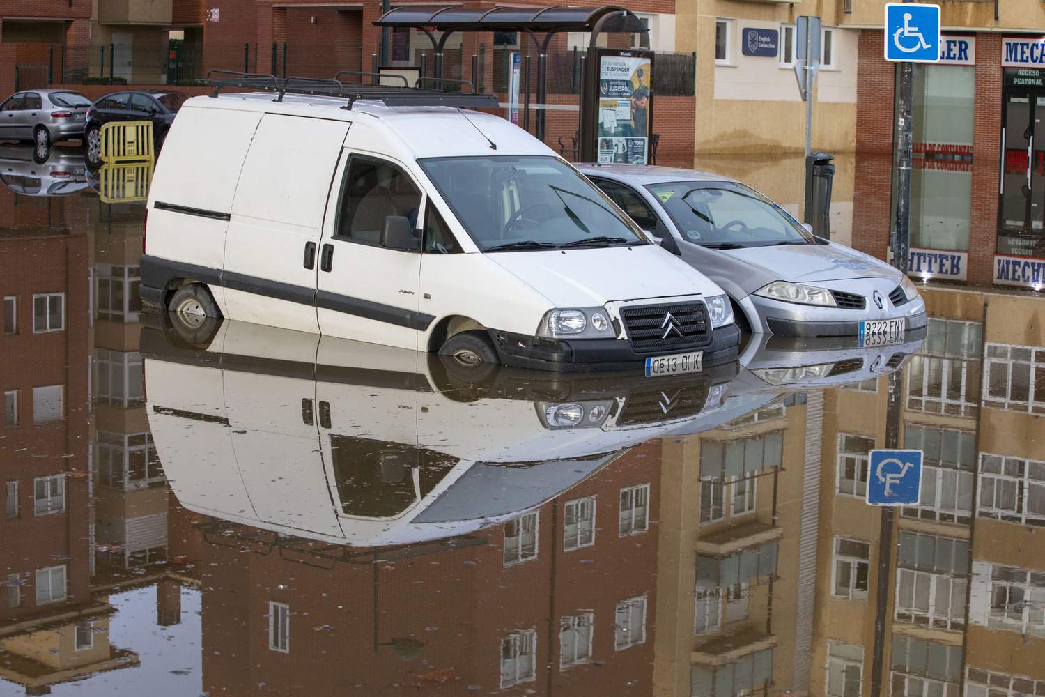 Las intensas lluvias provocan el desbordamiento del río Adaja a su paso por Ávila | Rmestudios / ICAL Las intensas lluvias provocan el desbordamiento del río Adaja a su paso por Ávila | Rmestudios / ICAL