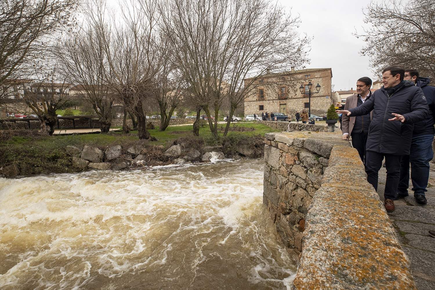 mañueco visita avila 6