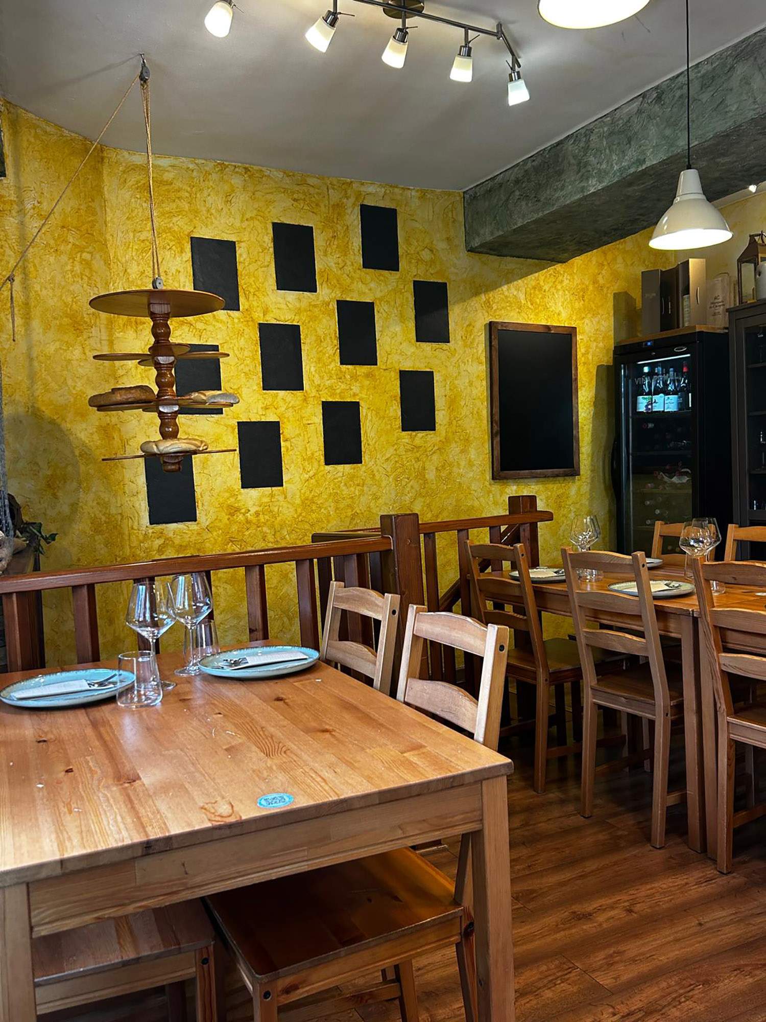 Interior del restaurante Casa Aníbal 2 Interior del restaurante Casa Aníbal 2