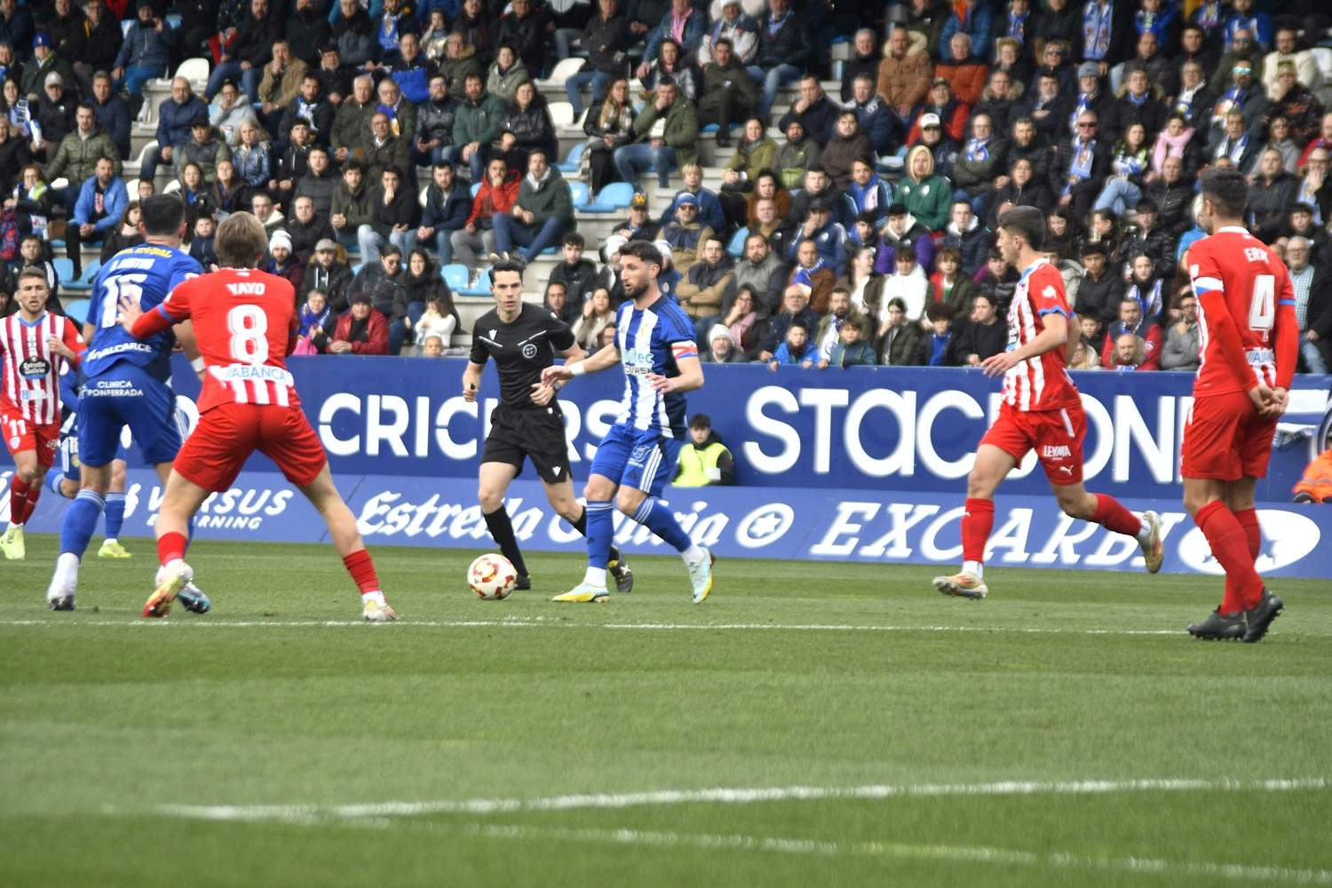 La Federación cambia la fecha del partido en El Toralín entre la Ponferradina y el Lugo La Federación cambia la fecha del partido en El Toralín entre la Ponferradina y el Lugo