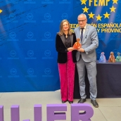 El presidente del Consejo Comarcal del Bierzo recoge el premio al Programa ALBA de la asistencia integral a víctimas de violencia machista