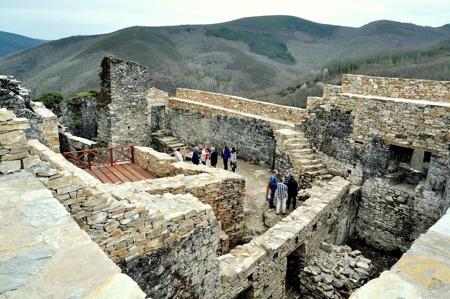 Castillo de Sarracín Castillo de Sarracín