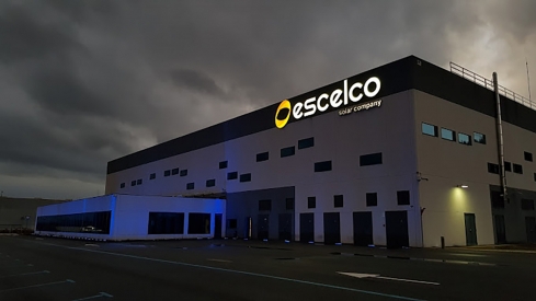 European Solar Cell Company, S.L. (Escelco), ubicada en el polígono de Bembibre | La empresa European Solar Cell de Bembibre recibirá 1,2 millones de euros del MITECO para fabricar componentes solares