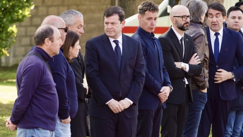 Acto de recibimiento de los mineros fallecidos en Villablino | Foto: Campillo, ICAL 