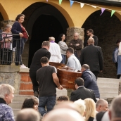 Funeral del minero berciano David Álvarez fallecido en la mina de Cerredo (Asturias) | Foto: César Sánchez, ICAL