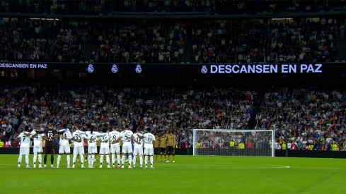 El Bernábeu guarda un minuto de silencio por los mineros fallecidos en Cerredo en el partido de Copa del Rey del Real Madrid y Real Sociedad
