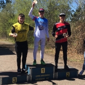 Enol Torre, de Cronobierzo, posa en el podio 