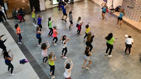 Zumba en el Rosal (10) Zumba en el Rosal (10)