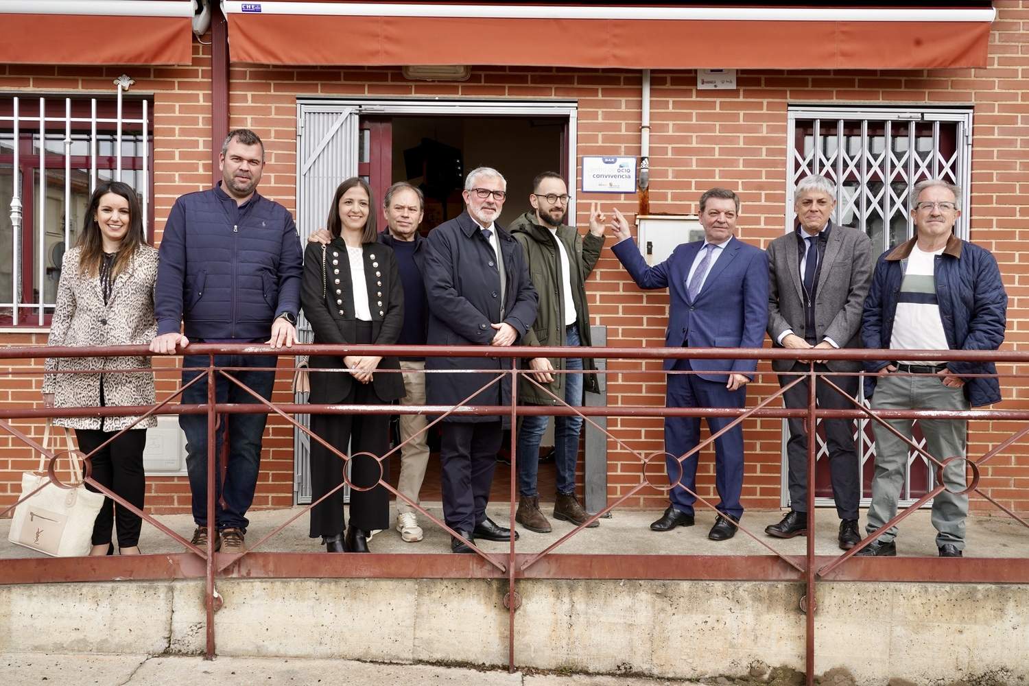 El consejero de la Presidencia, Luis Miguel González Gago, presenta la convocatoria de ayudas para el mantenimiento de bares y centros de ocio en pequeños pueblos de Castilla y León | Campillo / ICAL