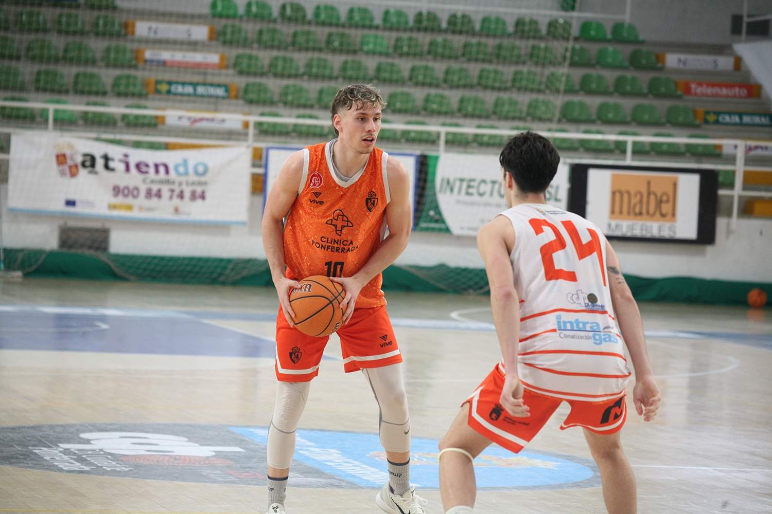 Merlo Silvano, jugador Clínica Ponferrada