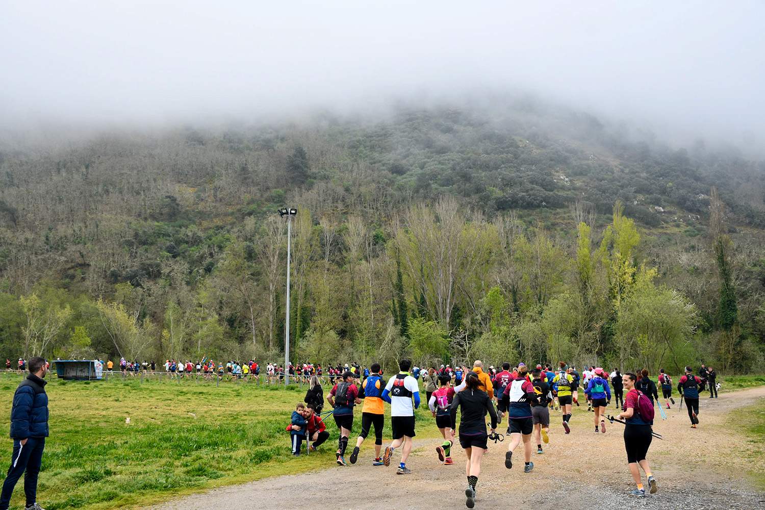 La Pajariel Trail escondió el reto de su ascenso bajo la niebla| Dani Merino
