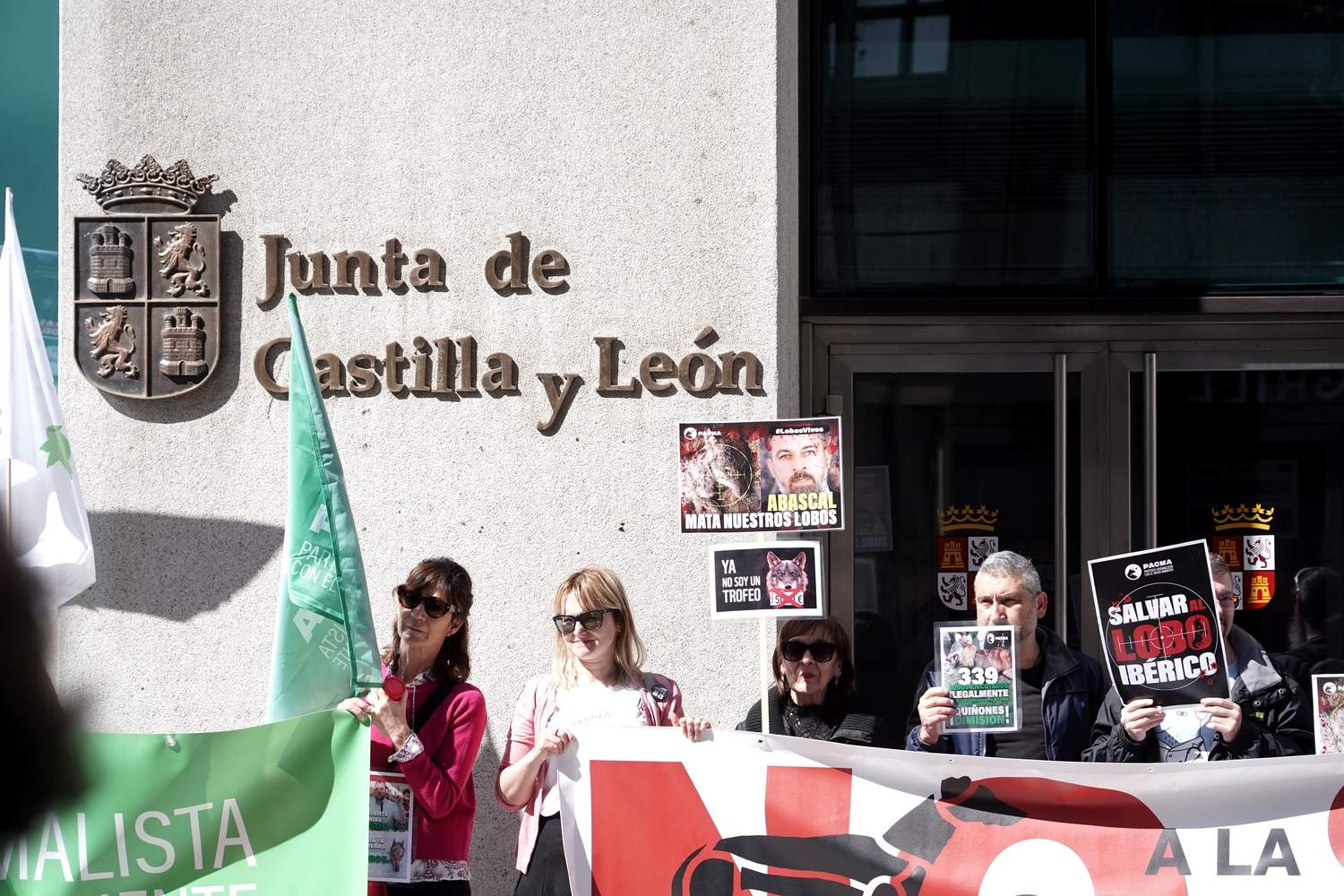 El Partido Animalista Pacma convoca una manifestación para protestar por la salida del lobo ibérico del Listado de Especies Silvestres en Régimen de Protección Especial (Lespre) | Miriam Chacón / ICAL 