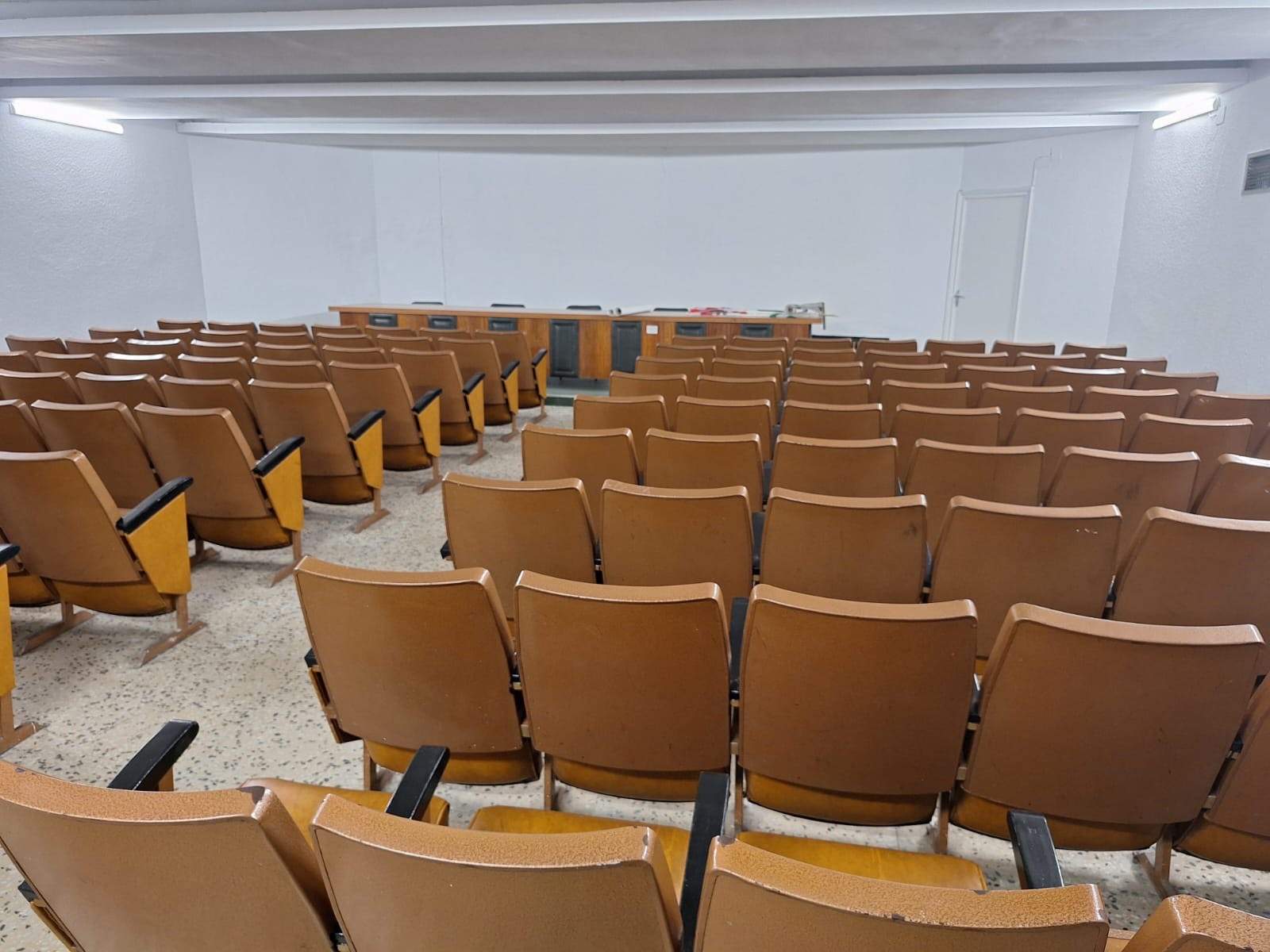 Salón de actos de los sindicatos de Fabero Salón de actos de los sindicatos de Fabero