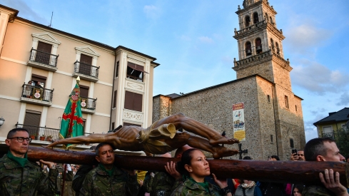 Traslado del Cristo de la Esperanza de Ponferrad (44)