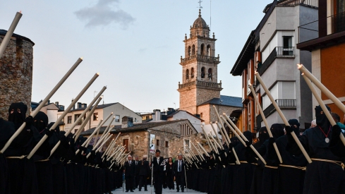 Traslado del Cristo de la Esperanza de Ponferrad (72)