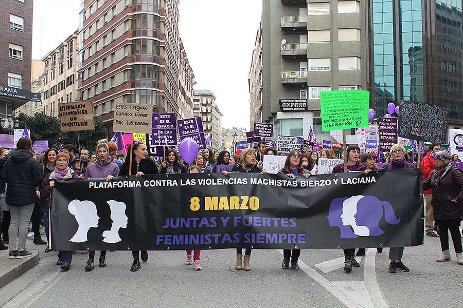 manifestacion-mujer-ponferrada-15